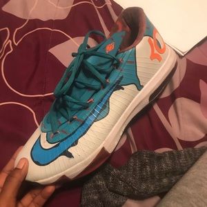 KD Icecreams size 8.5